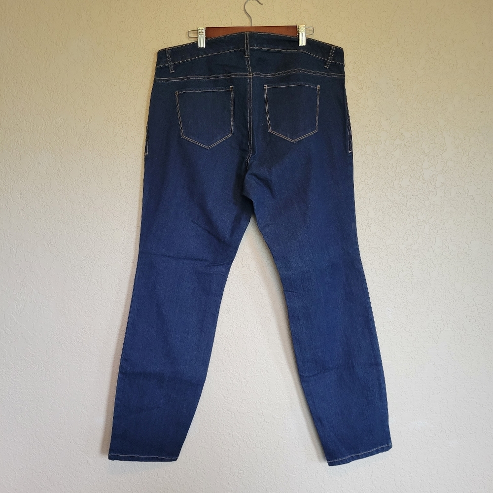 OLD NAVY Skinny Jean - Picture 2 of 3